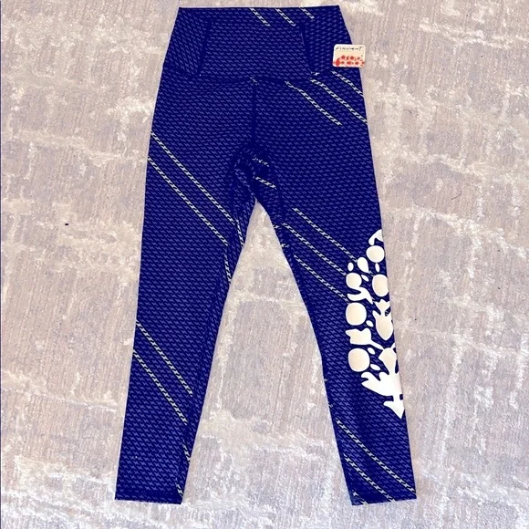 Free People Movement by Free People Never Better Logo Leggings size:S - Picture 6 of 8